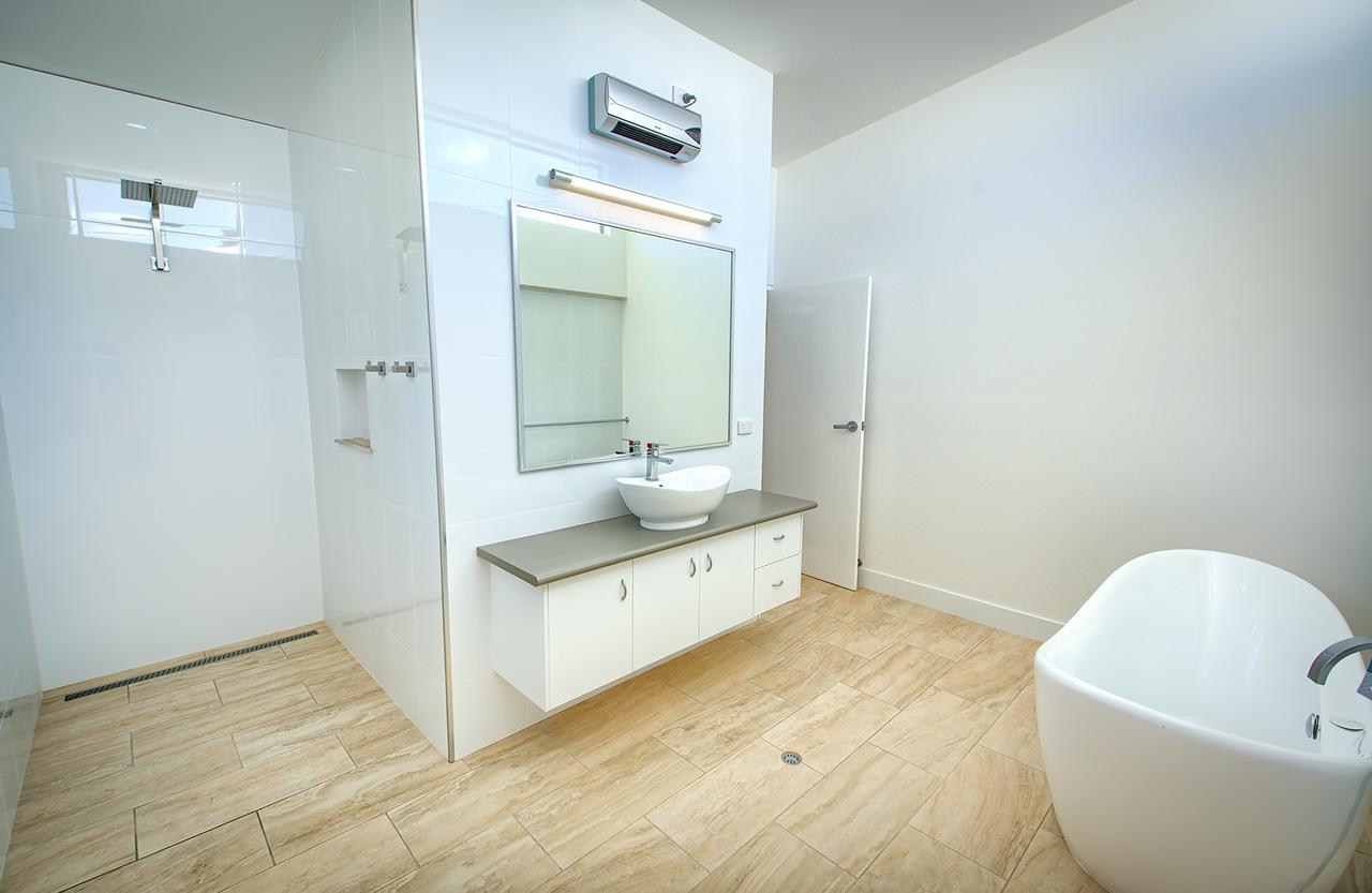 Jeffries Cottage Олбані Номер фото